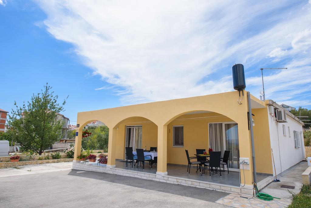 Apartments Patricia Trogir Exteriör bild