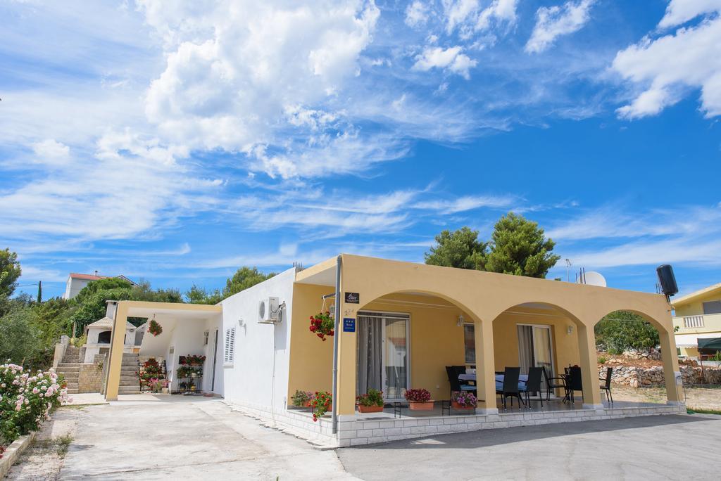 Apartments Patricia Trogir Exteriör bild